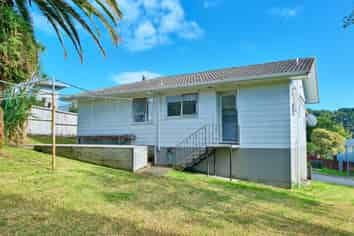 13 Spinella Drive, Bayview