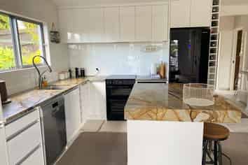 95 Brightside Road, Stanmore Bay