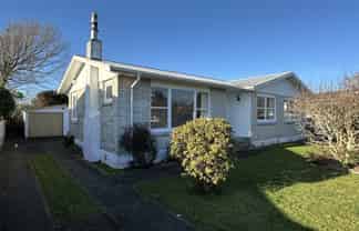 5 Weld Street , Levin