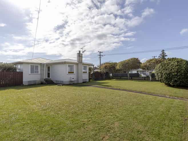 55 Banks Street, Marfell