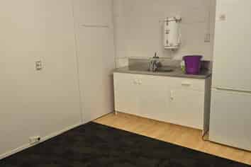 BUDGET CLYDE ROAD OFFICE 50M2