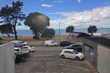 BUDGET CLYDE ROAD OFFICE 50M2