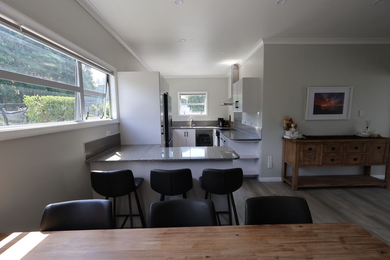 Large modern family home - Widok 6