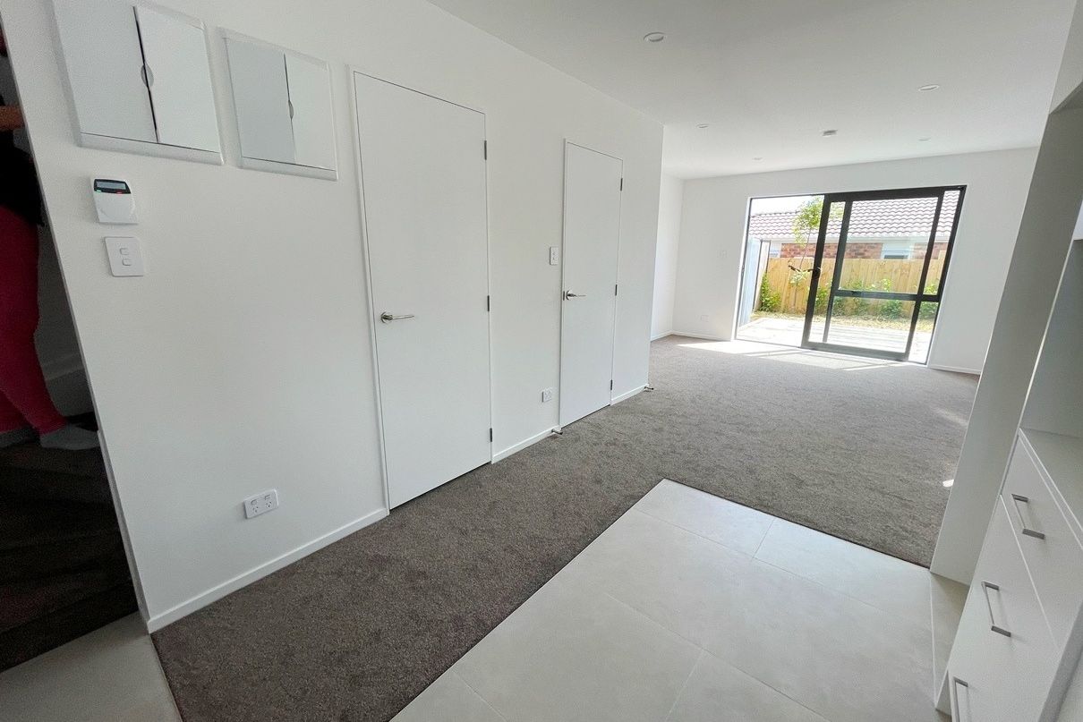 Brand new 3 Bedroom 2.5 bathroom family home in Henderson - Widok 6