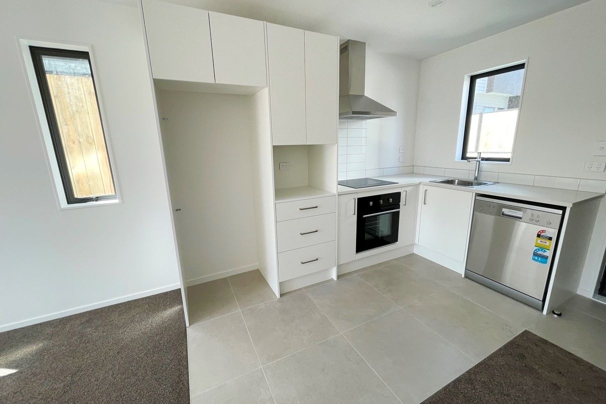Brand new 3 Bedroom 2.5 bathroom family home in Henderson - Widok 3