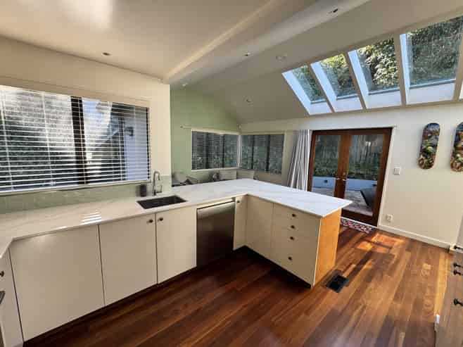 9a Wadestown Road, Wadestown