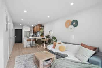 3/16 Reynella Drive, Massey