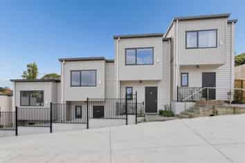3/16 Reynella Drive, Massey