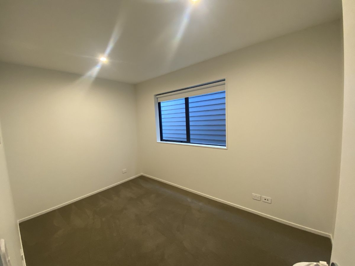 Spacious and Modern 5-Bedroom Double-Storey Home in Prime Location - Mehr