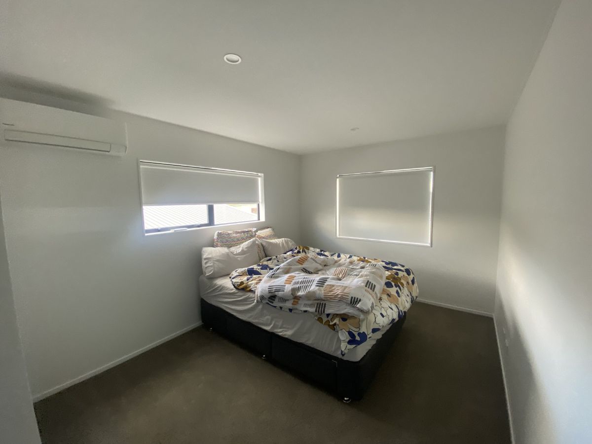 Spacious and Modern 5-Bedroom Double-Storey Home in Prime Location - Ansicht 6