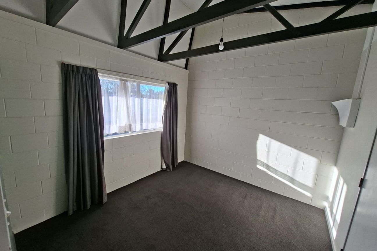 Convenient Upstairs Living Opposite Claudelands - Bild 2