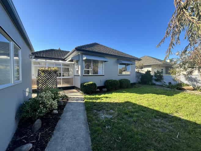 17 Harpham Street, Taradale