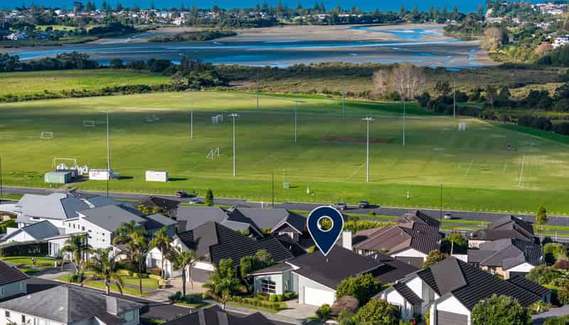 6 Fennell Crescent, Millwater