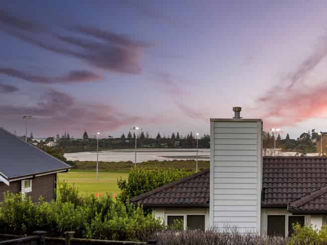 6 Fennell Crescent, Millwater