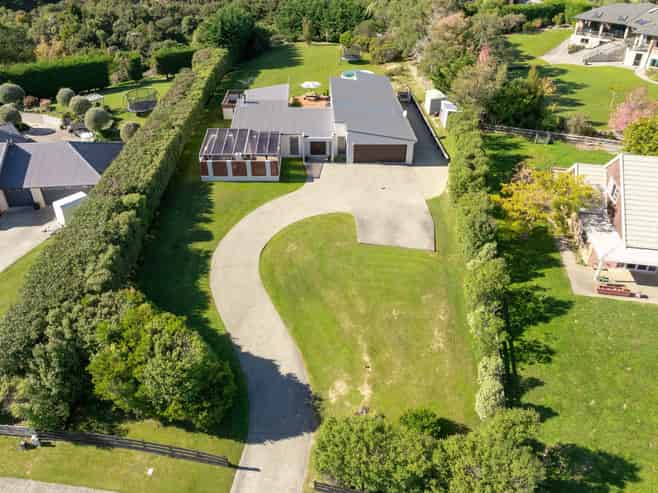 3 Marua Palm Grove, Mount Marua