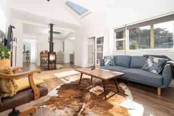 63 Happy Valley Road, Owhiro Bay