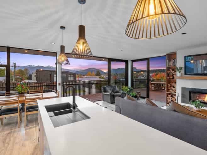 148 Warren Street, Wanaka