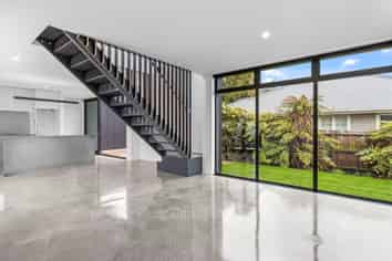 1/899 Ferry Road, FERRYMEAD