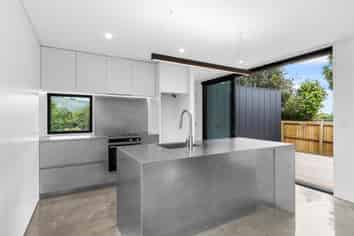 1/899 Ferry Road, FERRYMEAD