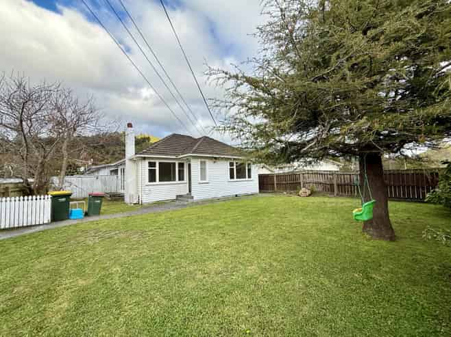 19 Wood Street, Wainuiomata