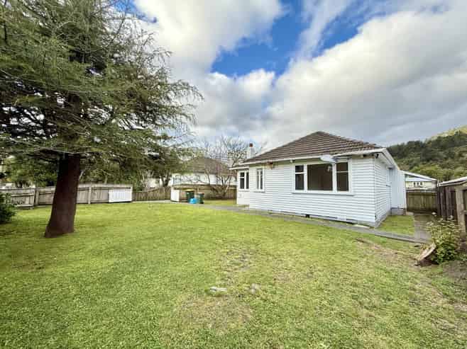 19 Wood Street, Wainuiomata