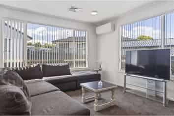 3 Zurich Place, Weymouth