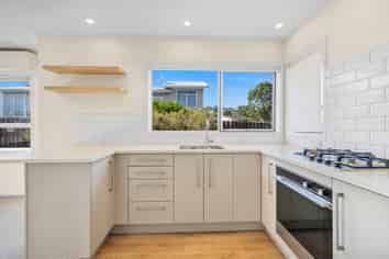 2/24 Neal Avenue, Glenfield