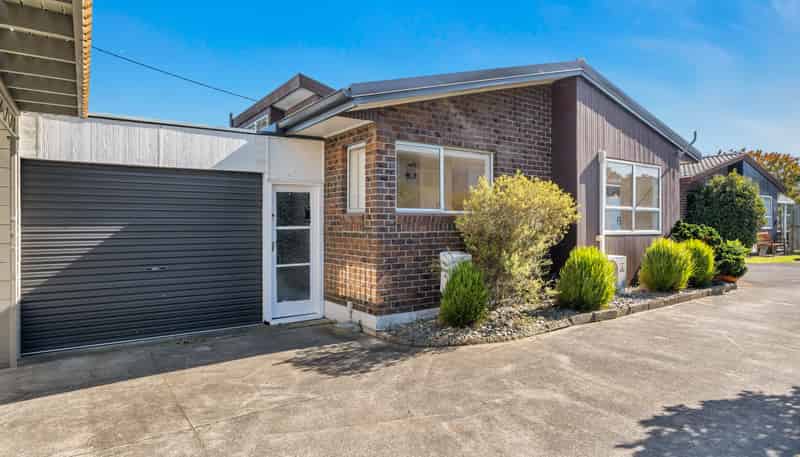 2/24 Neal Avenue, Glenfield