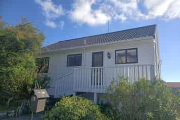 16 Newman Drive, Enner Glynn