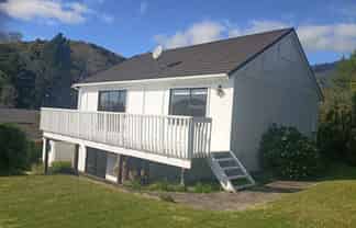  16 Newman Drive, Enner Glynn