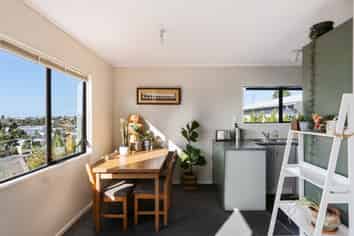 40B Anne Road, Bellevue