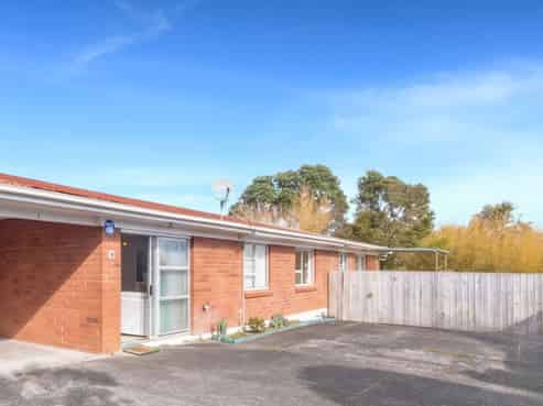 2/17 Islington Avenue, New Lynn
