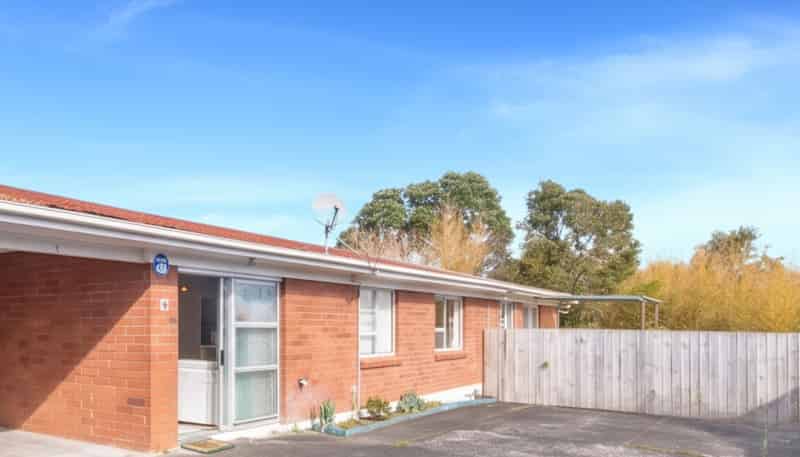 2/17 Islington Avenue, New Lynn