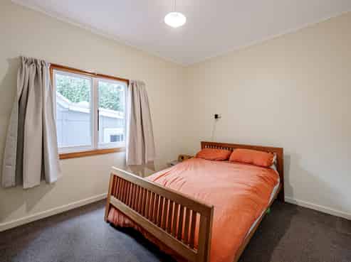 40 Shakespeare Road, Bluff Hill