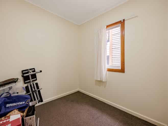 40 Shakespeare Road, Bluff Hill