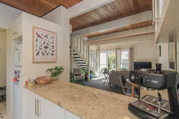 7/11 Pitarua St, Thorndon