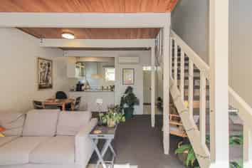 7/11 Pitarua St, Thorndon