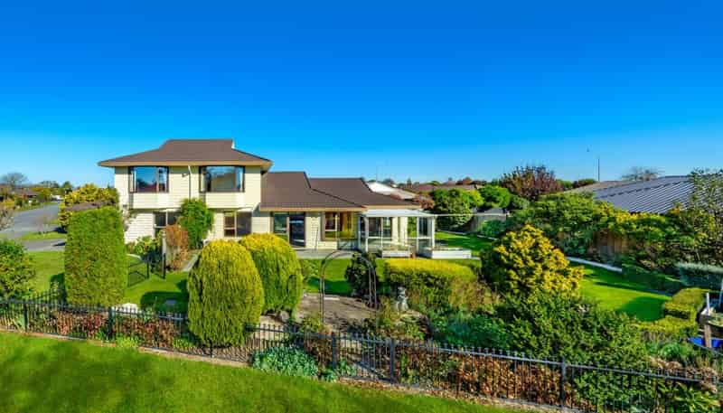 32 Ben Nevis Drive, Broomfield