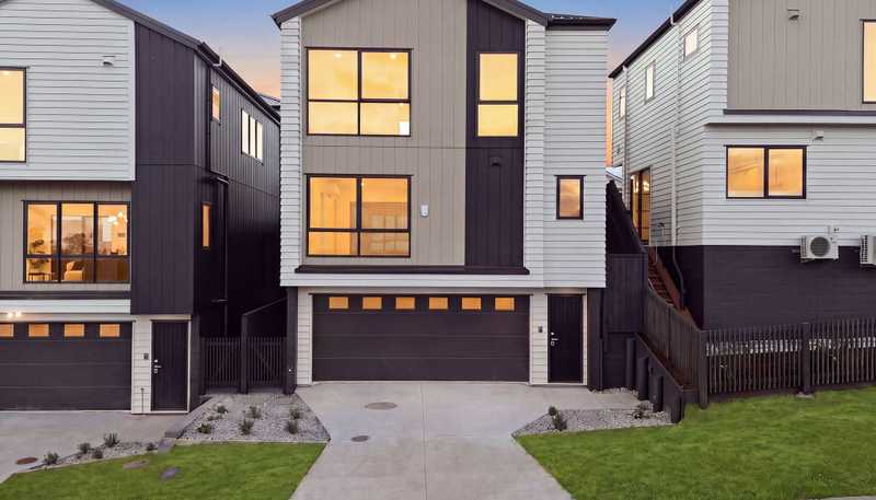 2/7 Sycamore Drive, Sunnynook