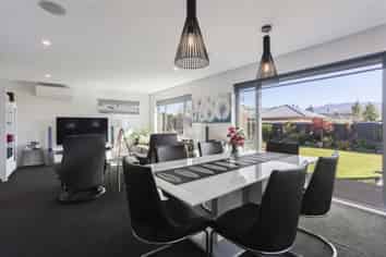 24 Weka Street, Oxford