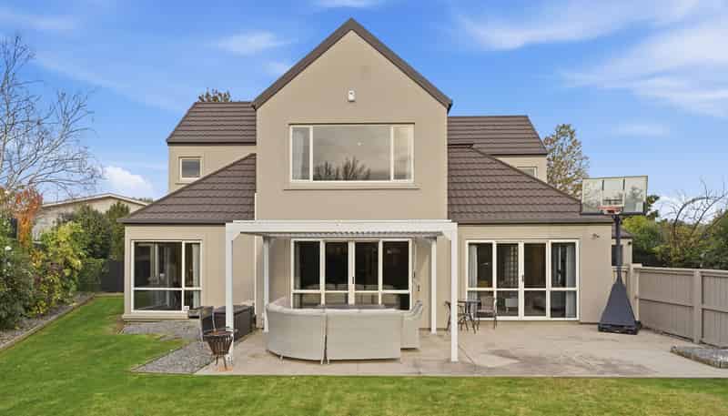 14 Harlech Mews, Avonhead