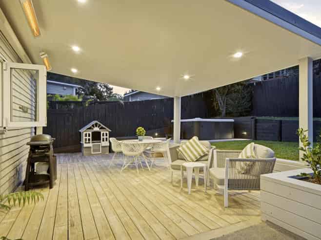 2/17 Masterton Road, Rothesay Bay
