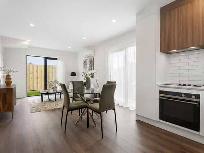 2-4 Moa Road, Point Chevalier