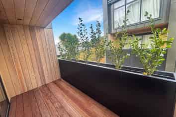 2/166 Chester Street East, Christchurch Central