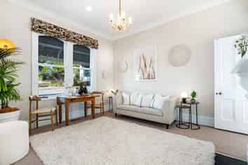 2 The Crescent, Roseneath
