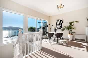2 The Crescent, Roseneath