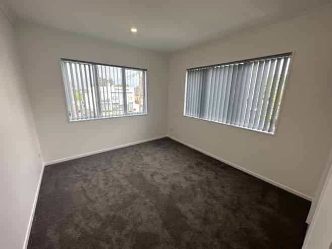 1A Mount Albert Road, Mount Albert