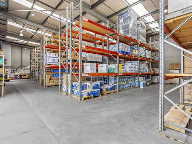 Quality industrial – secure yard