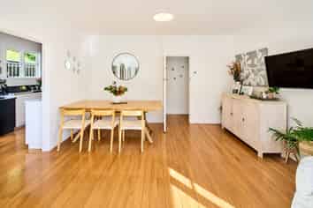 41 Raroa Terrace, Tawa