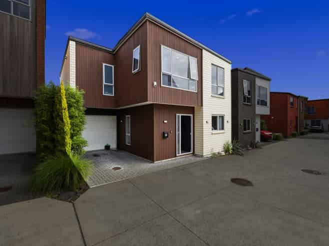 32 Haumako Place, Otahuhu